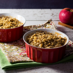 A gluten free apple crisp that's also paleo friendly. You won't be missing any gluten here! - OCD Kitchen